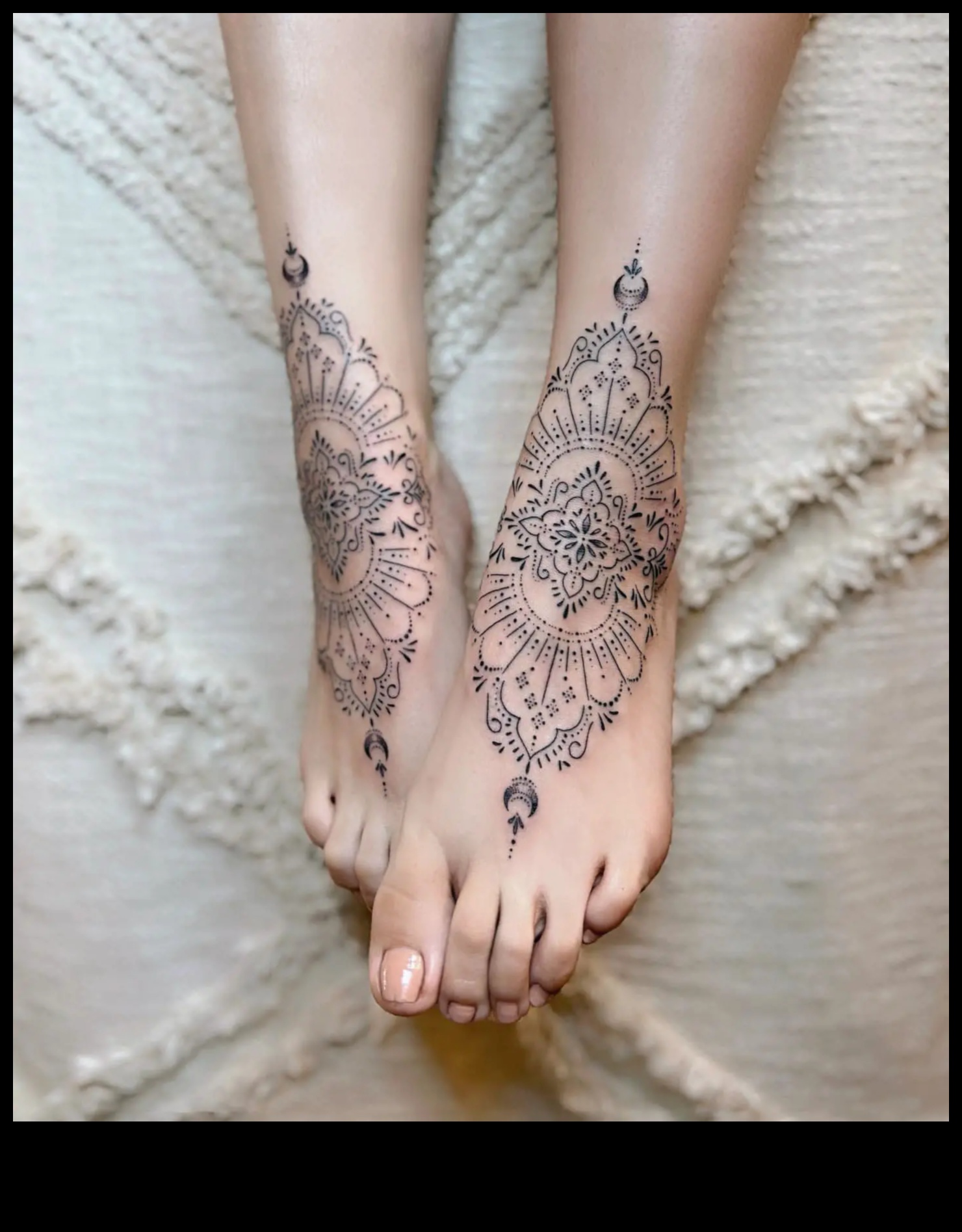 קישוטי הקרסול: גלה יצירות מופת מיניאטוריות