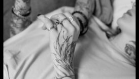 אלגוריות מקועקעות החושפות את המשמעויות הנסתרות של יצירות אמנות הגוף 3 אלגוריות מקועקעות: נרטיבים סמליים פותרים